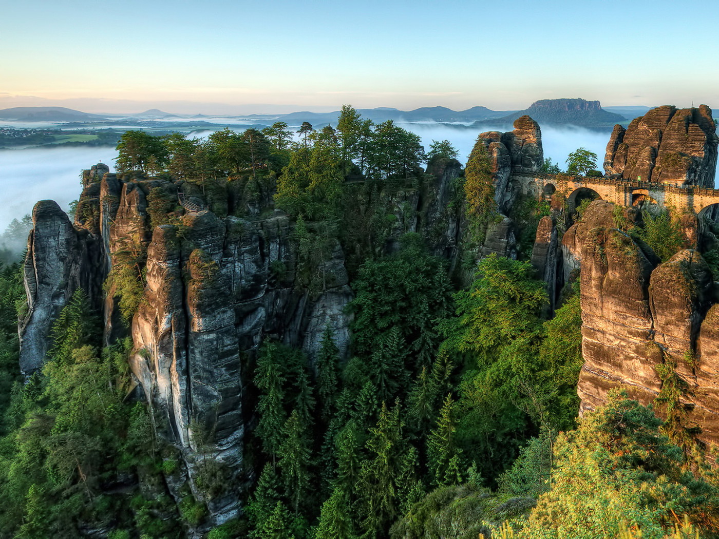 Высокие горы