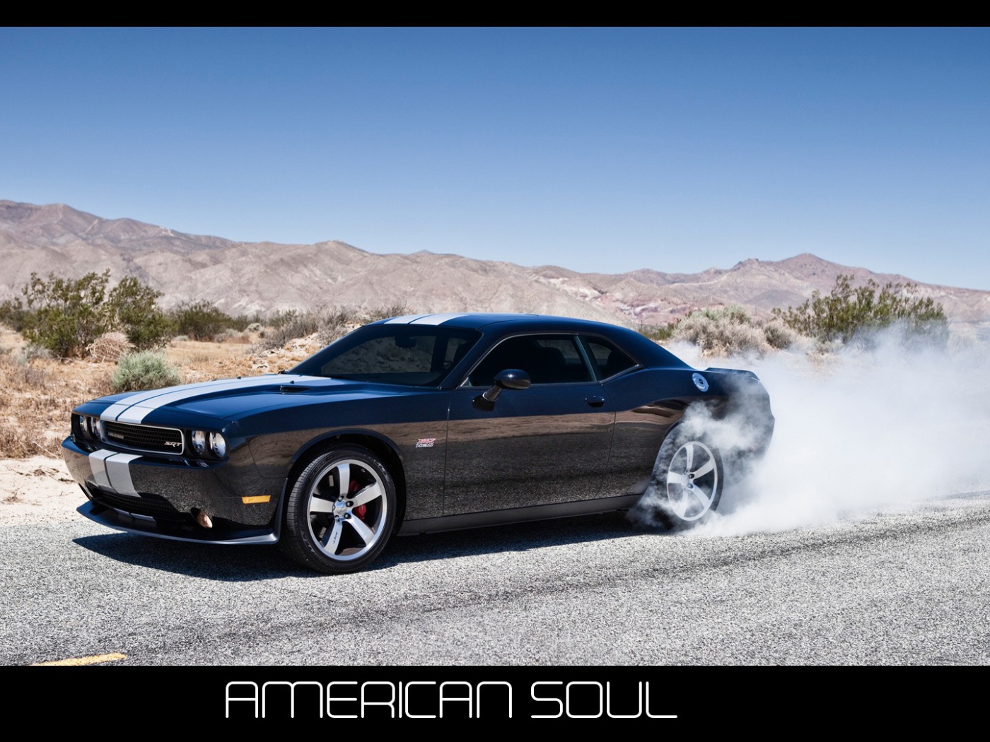 Американсский автомобиль Dodge SRT8