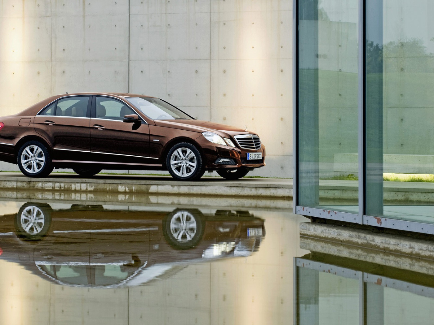 Автомобили Mercedes-Benz