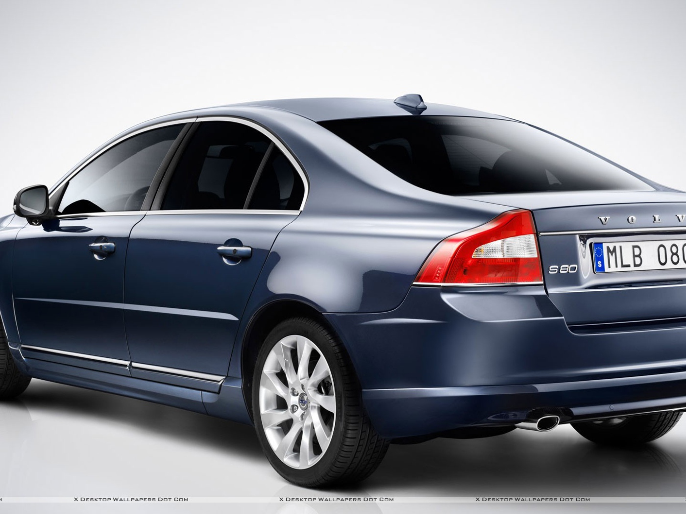 Потрясающий синий Volvo S80
