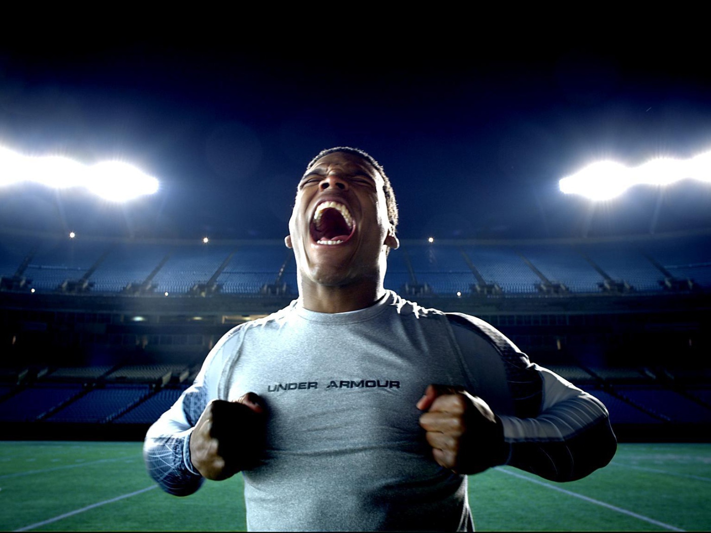 Under Armour кричим громко