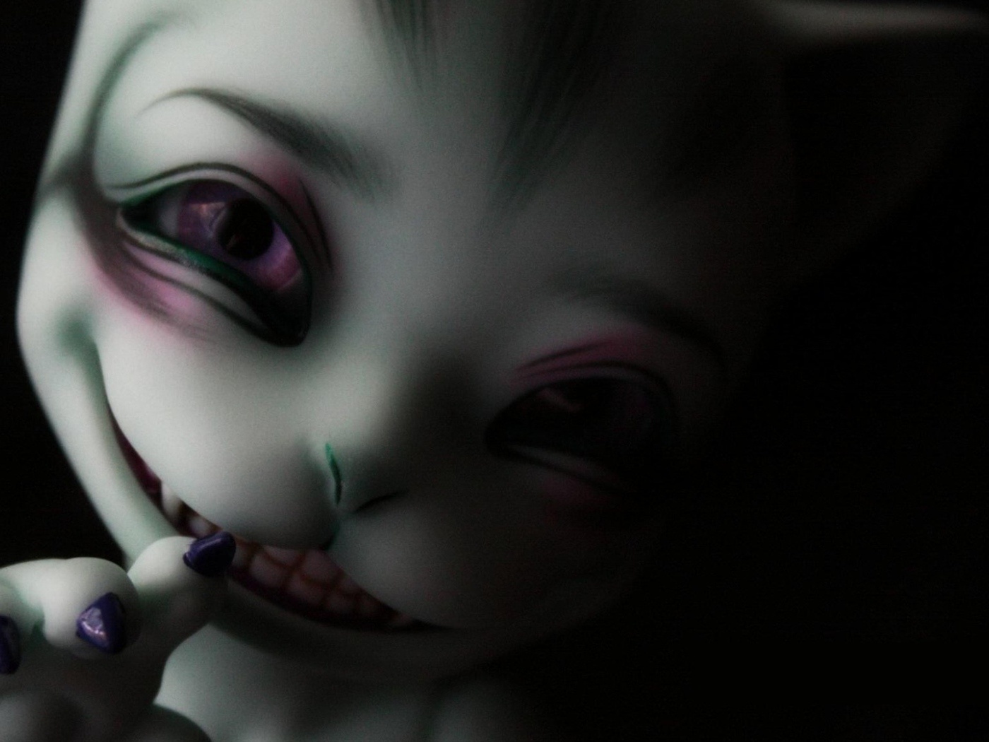 Улыбающийся кот