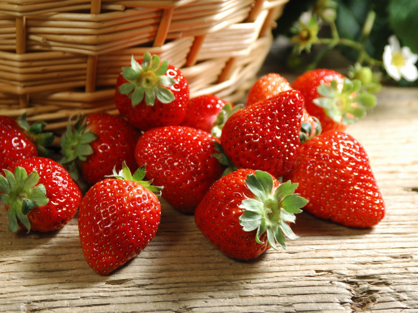 Strawberry and basket