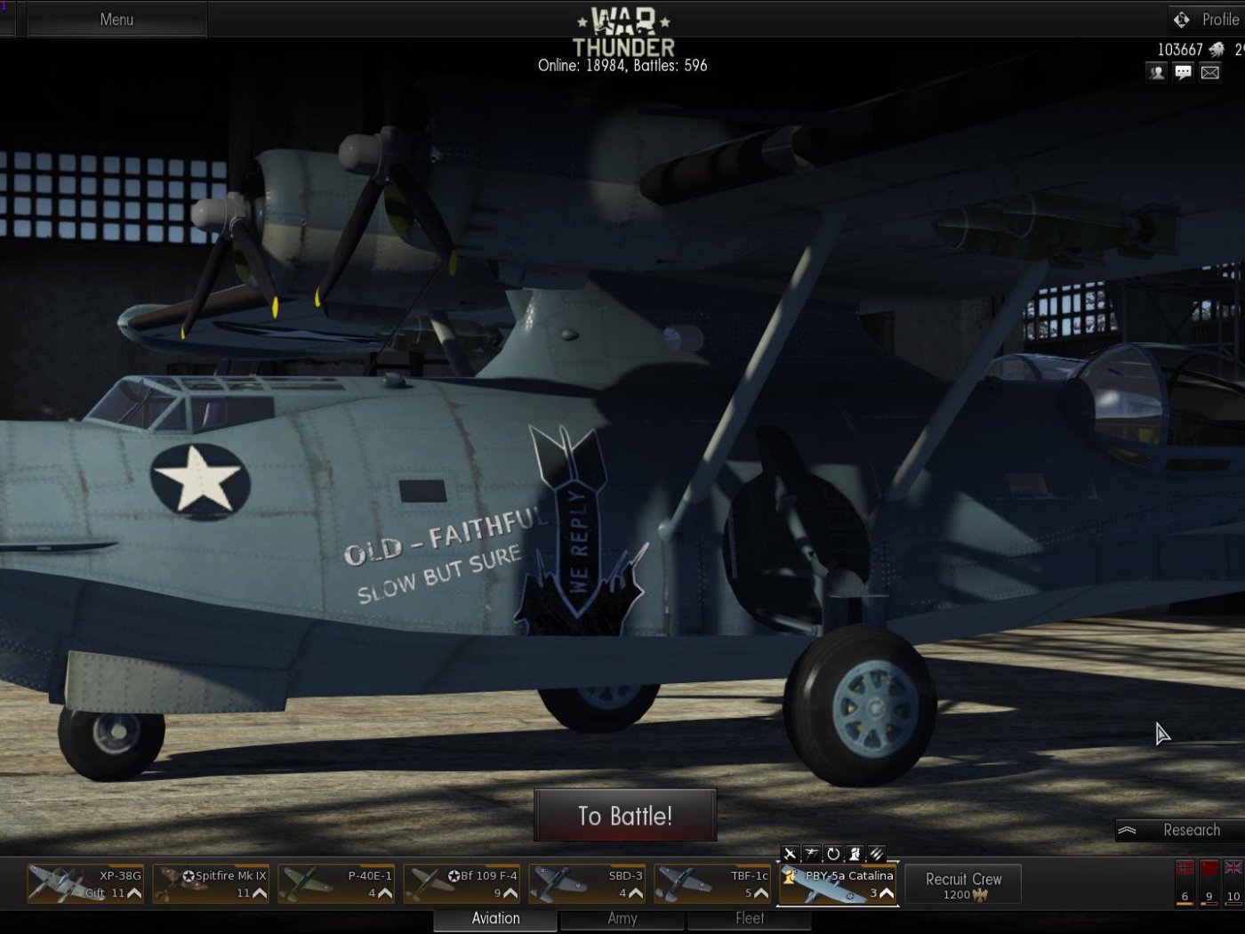 War Thunder огромный самолет в гараже