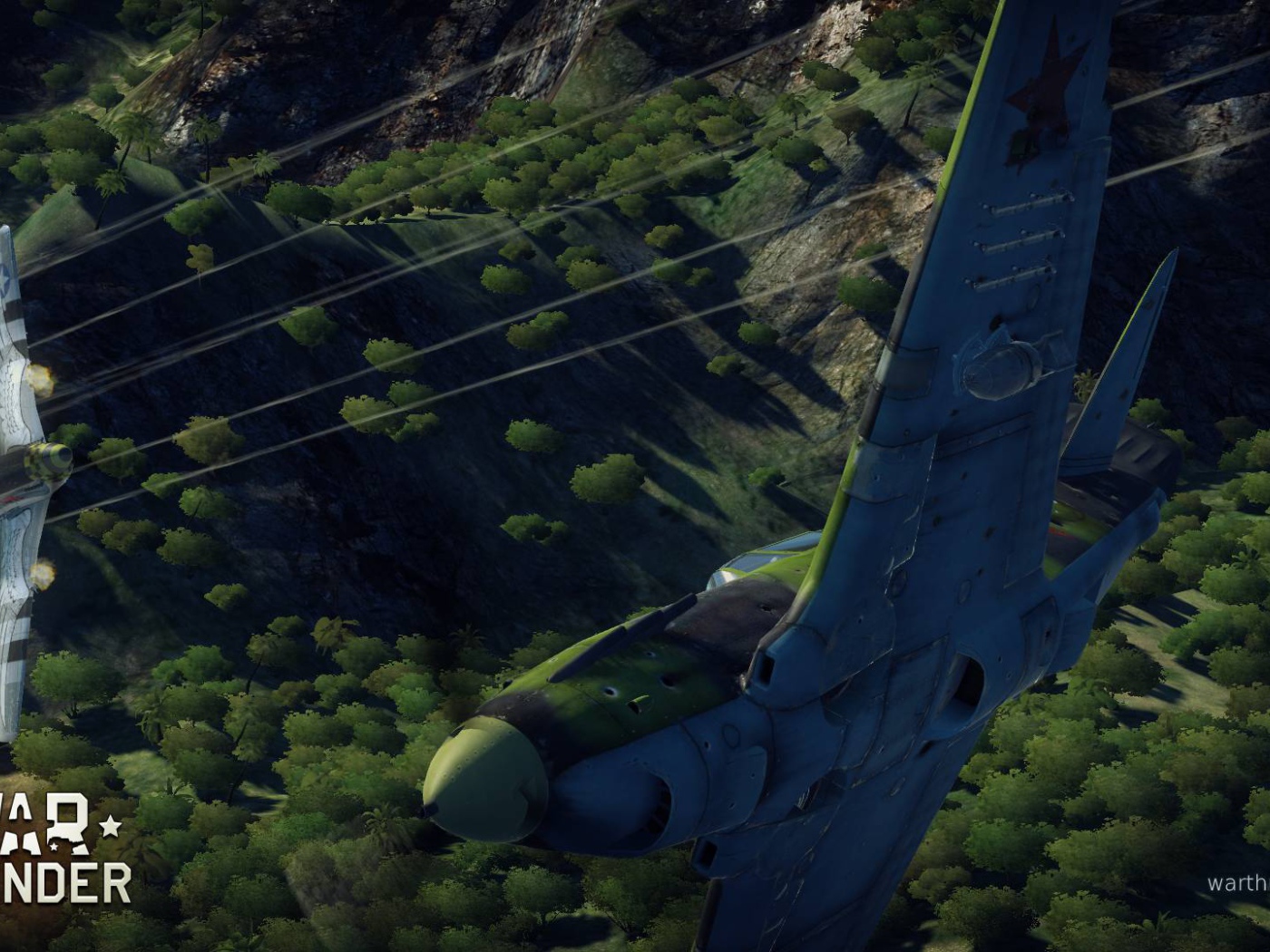 War Thunder самолет истребитель уворачиваясь от от пуль