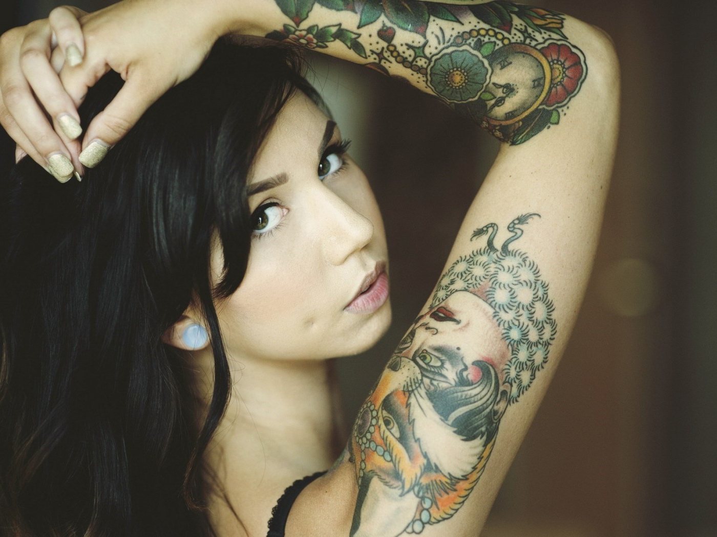 Рука с татуировкой