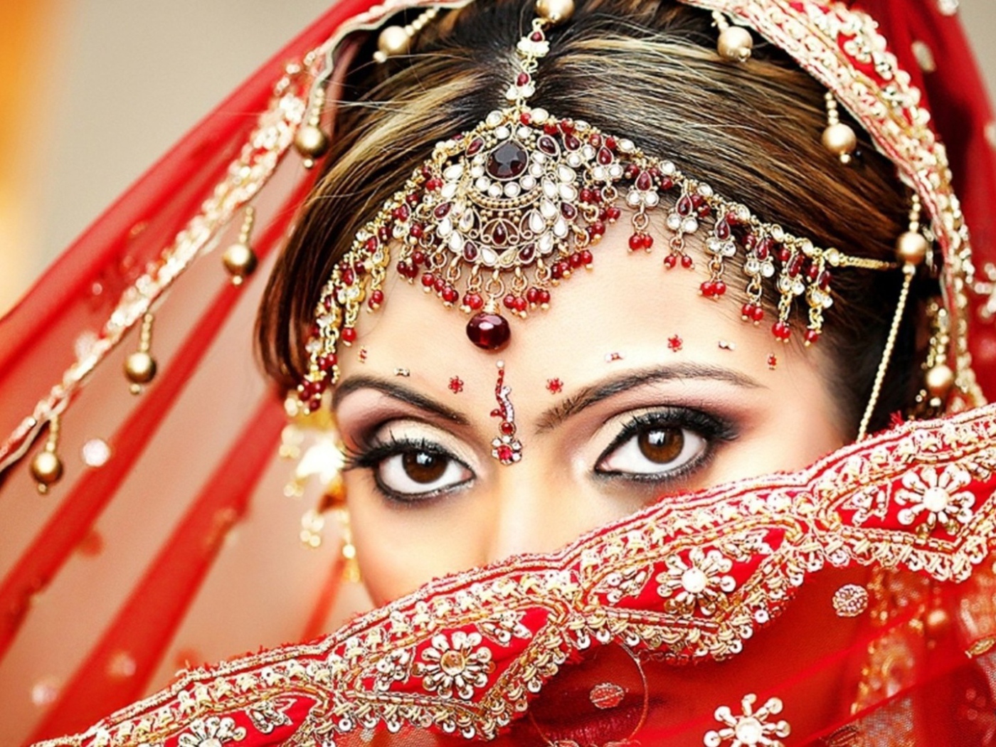 Карие глаза