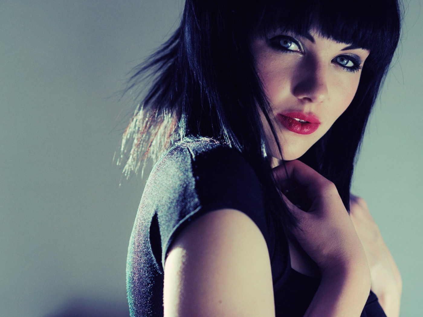 Мелиса Кларк брюнетка