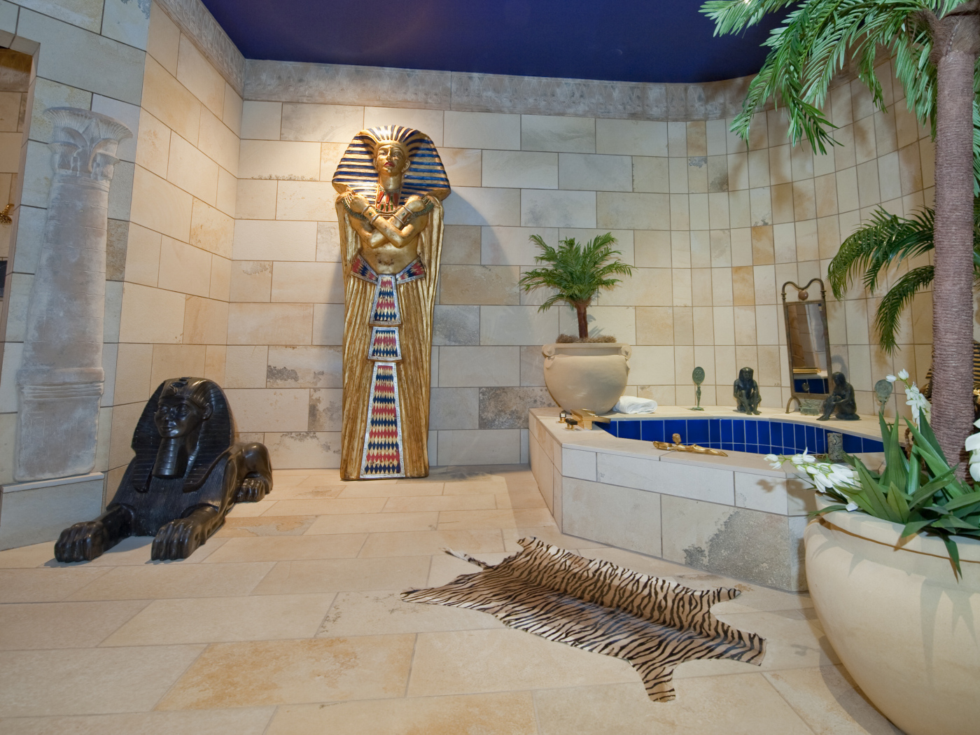 Интерьер ванной комнаты на вилле