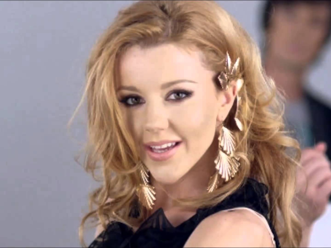 5ivesta Family солистка 