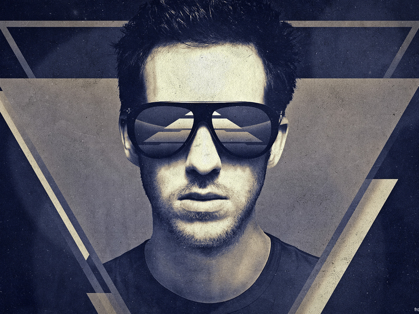 Calvin Harris в очках