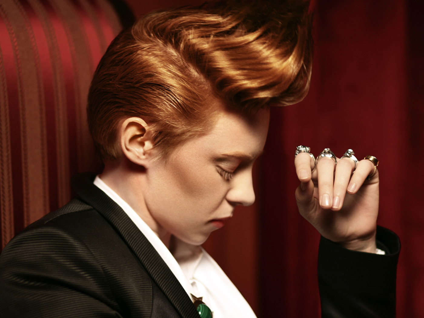 La Roux в театре