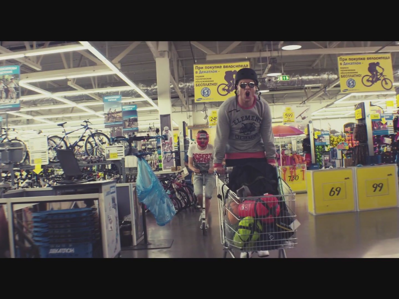 Макс Корж клип Жить в кайф