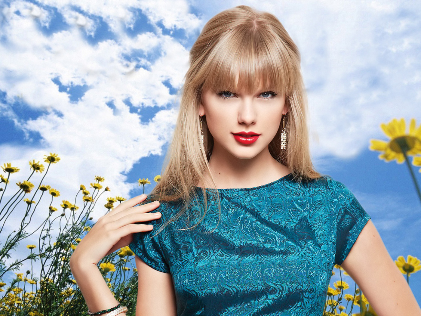 Taylor Swift голубое небо