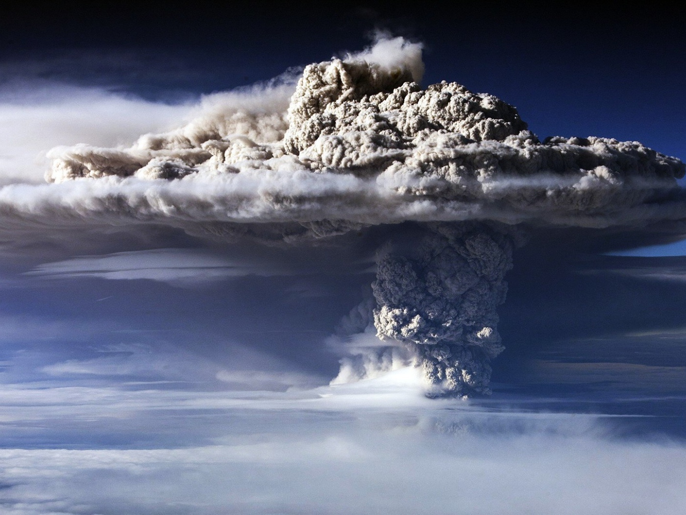 Извержение вулкана в Чили