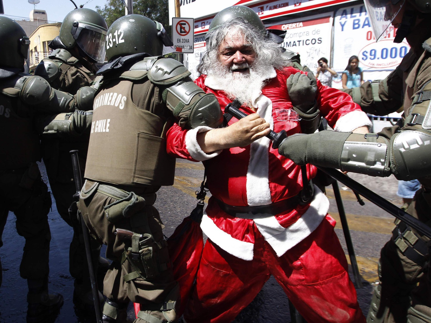 Пьяный дед  мороз