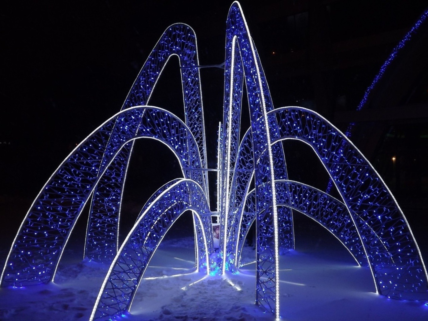 Светящиеся гирлянды