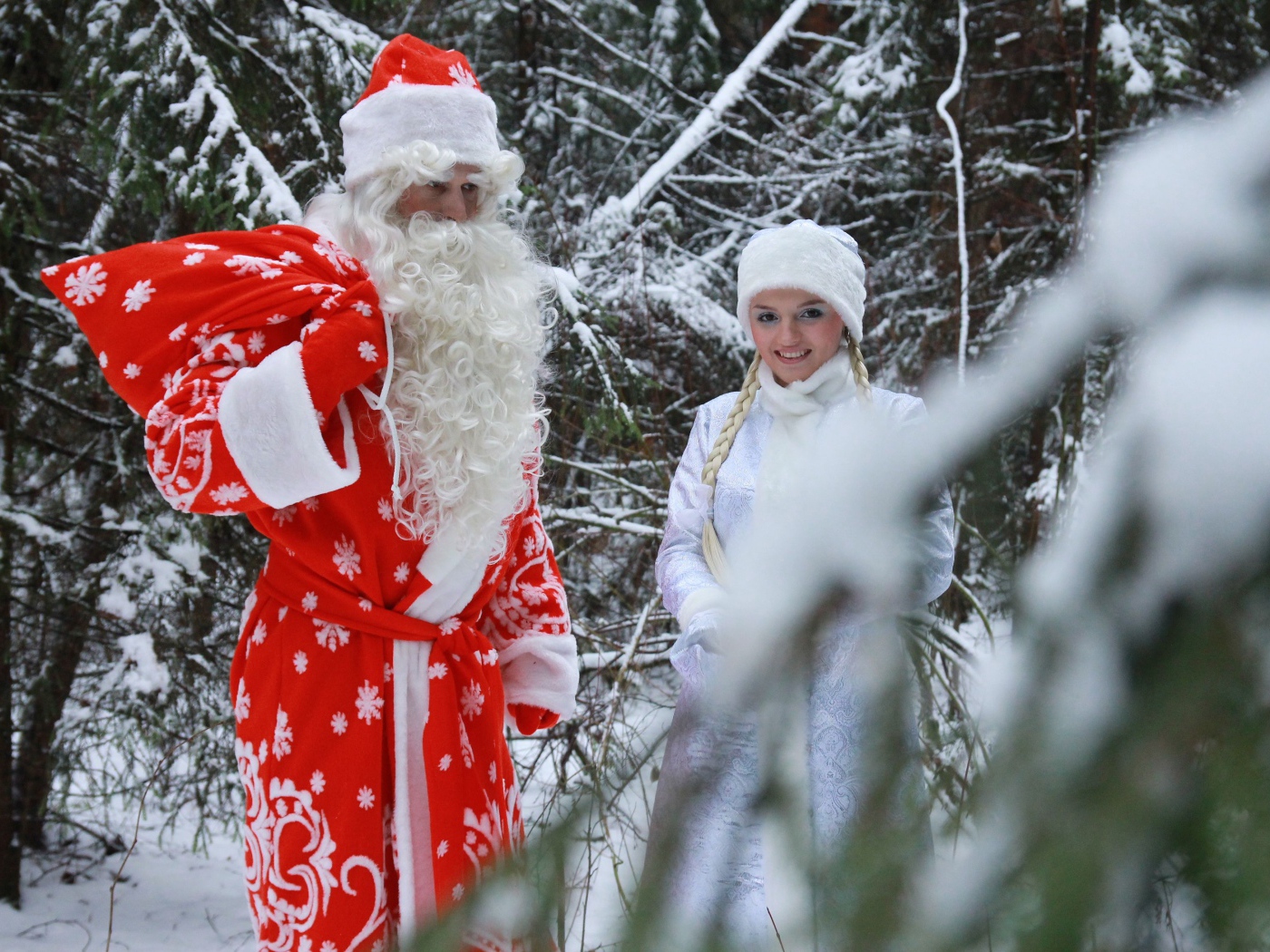 Дед мороз и снегурочка