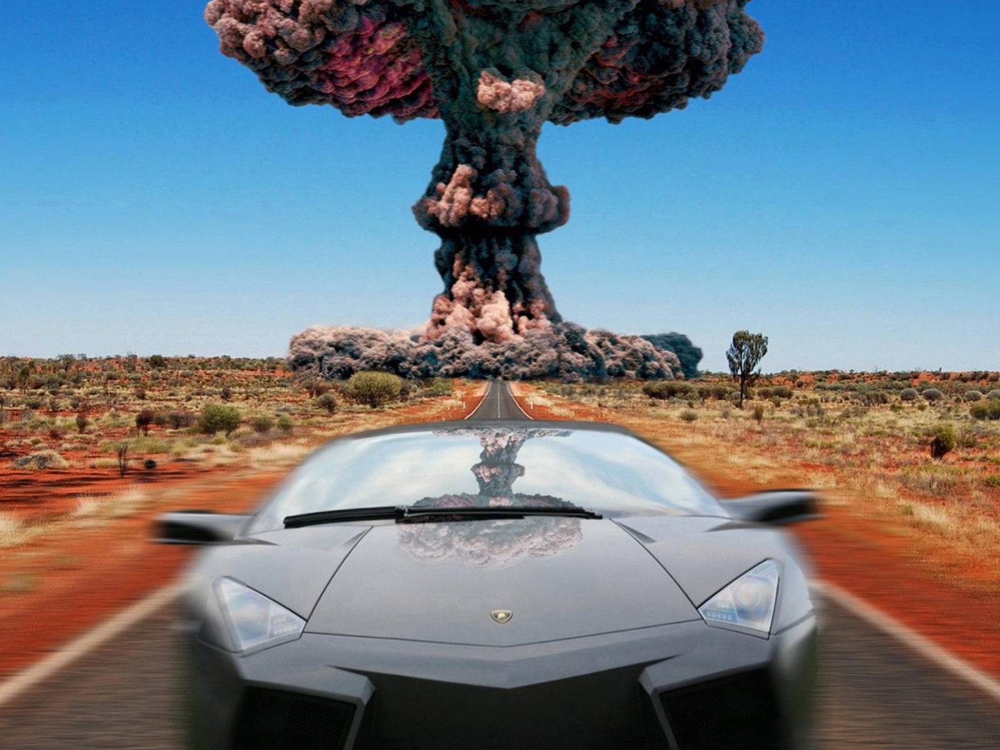 Атомный взрыв на дороге