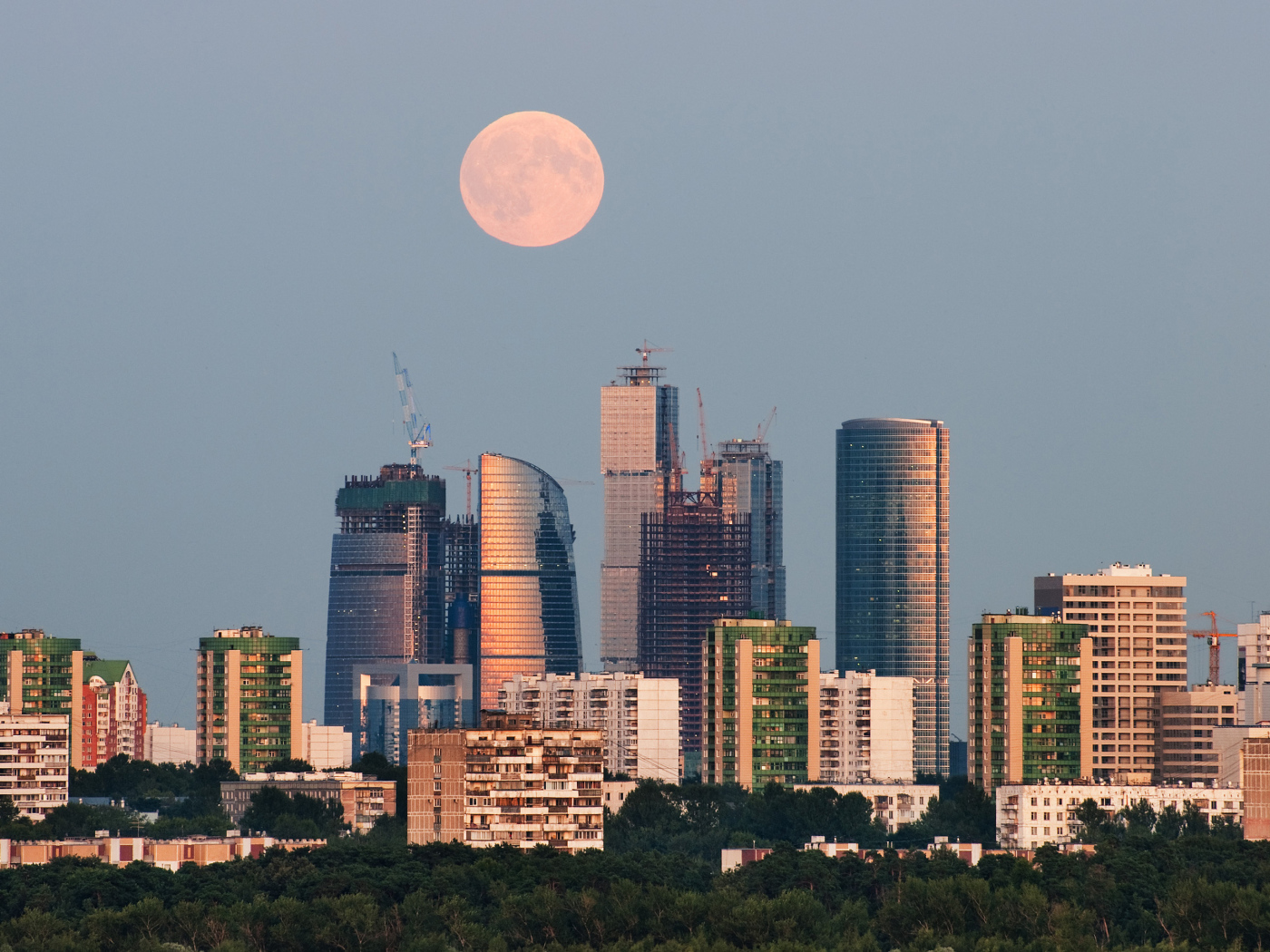 Лунный день в Москве