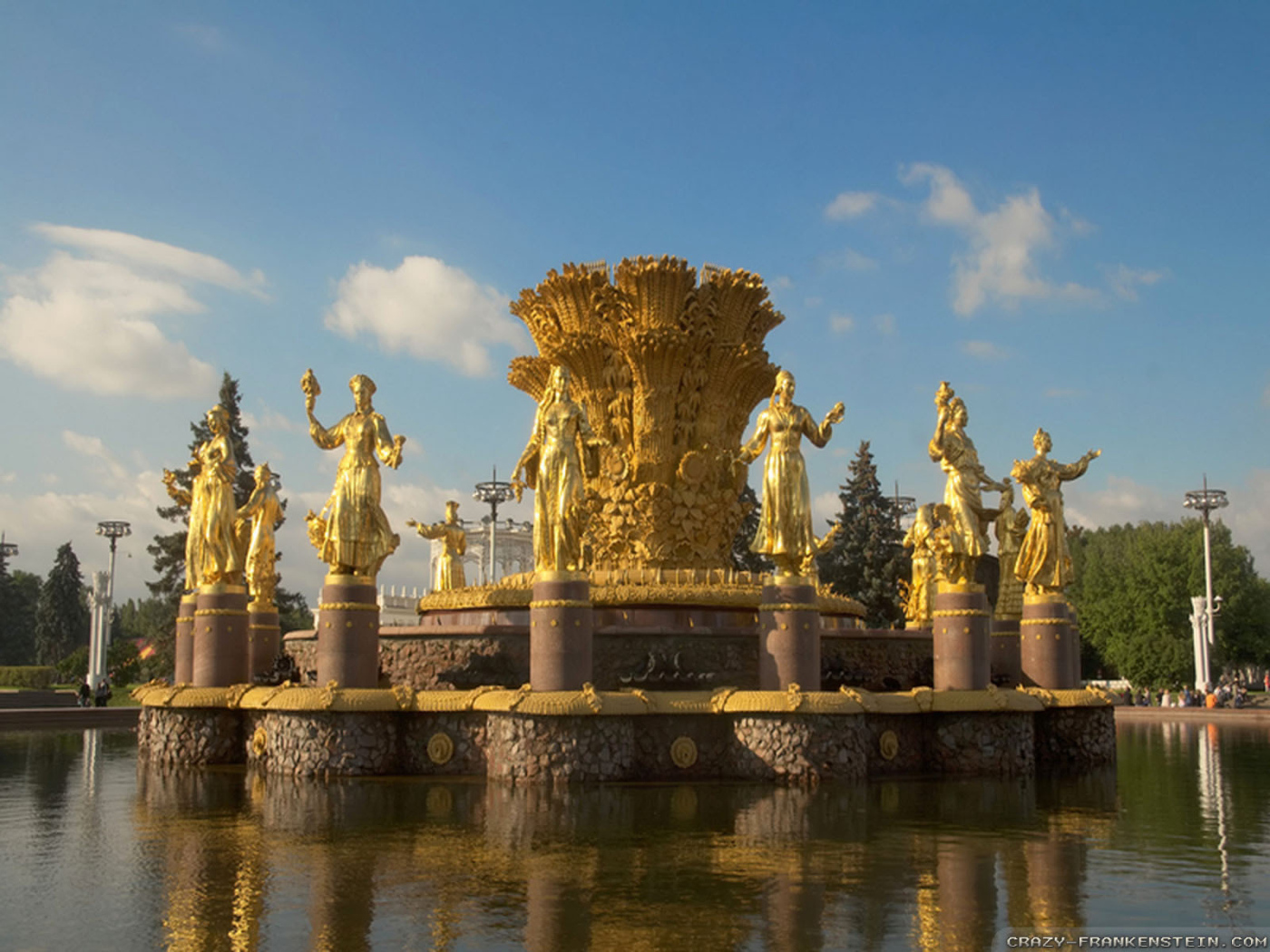 Золотой фонтан в Москве