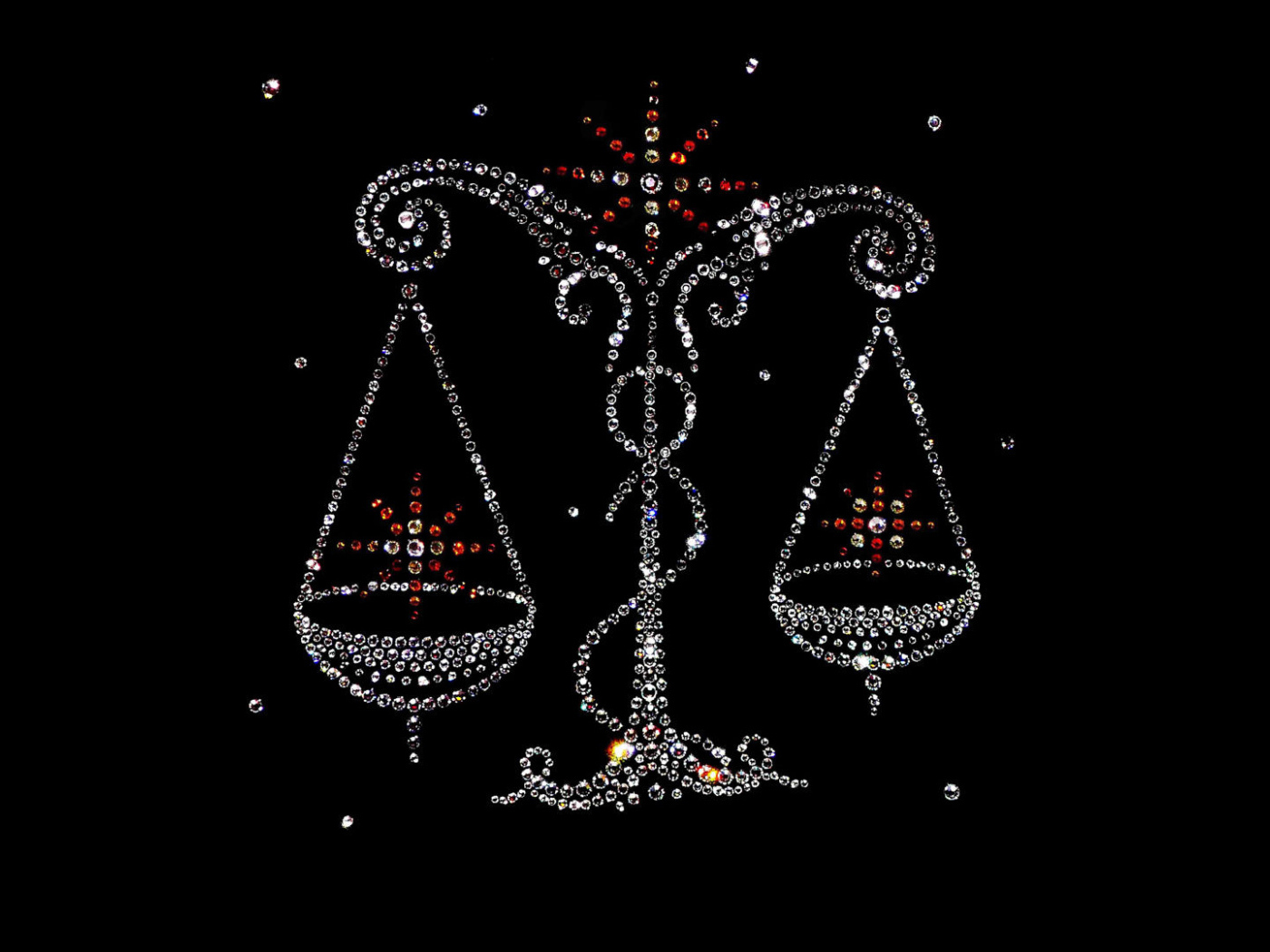 Весы из драгоценных камней