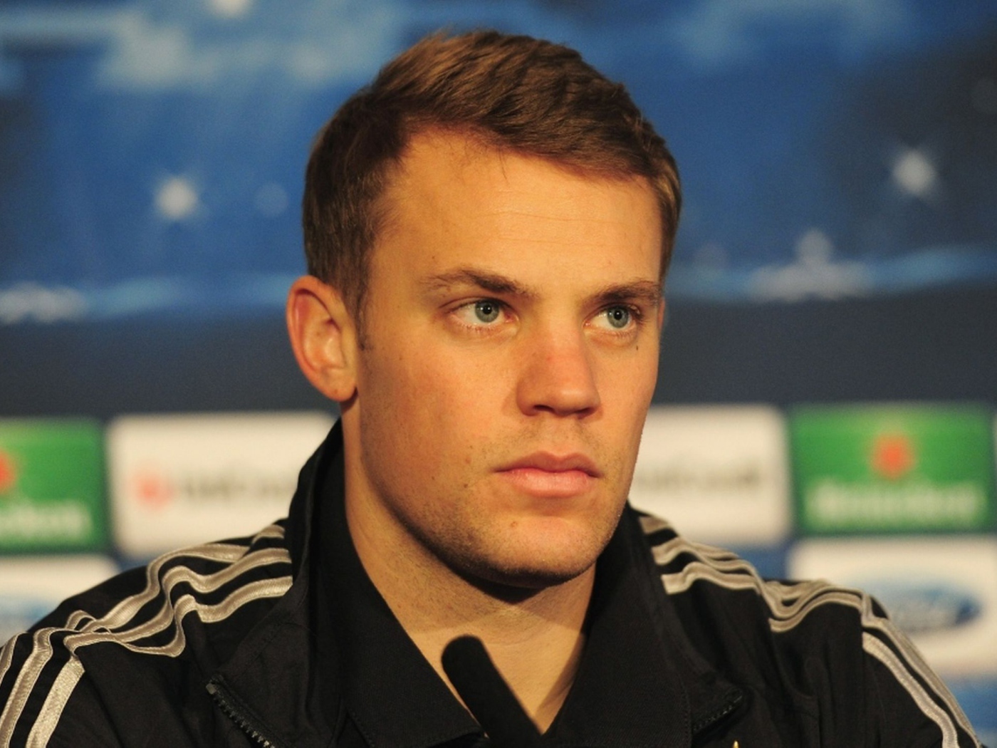 Бавария Мануэль Нойер крупным планом