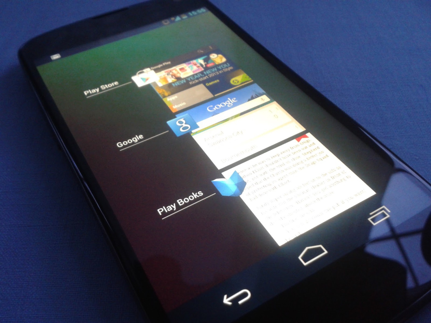 Смартфон от Google Nexus 4