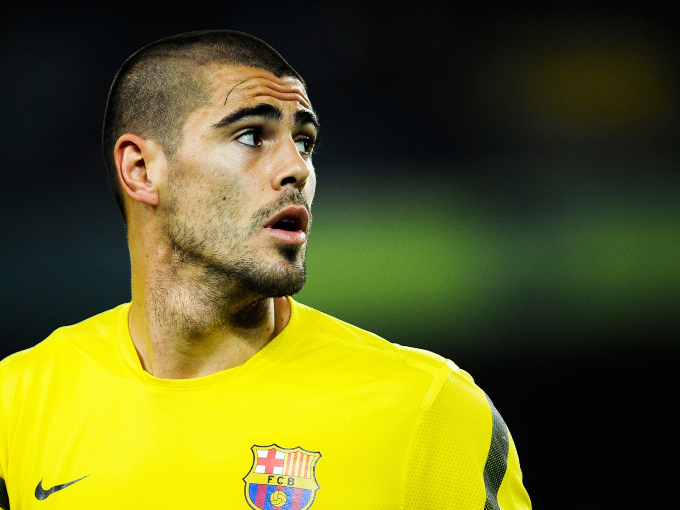 Футболист Барселоны Виктор Вальдес