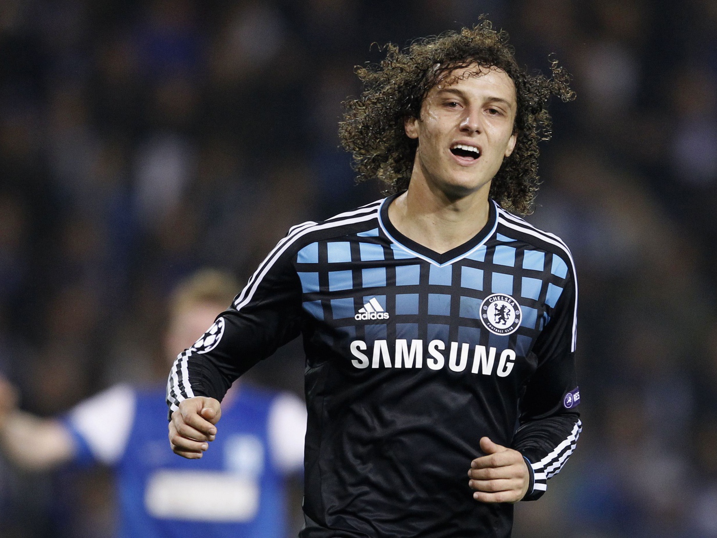 Футболист Челси Давид Луис устал после игры