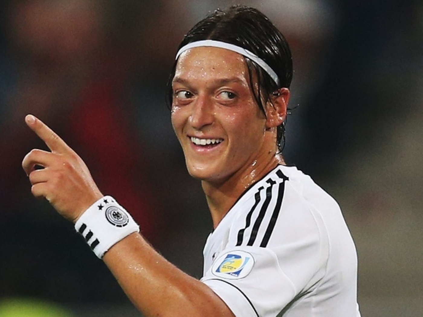 Гордость Арсенала Месут Озил