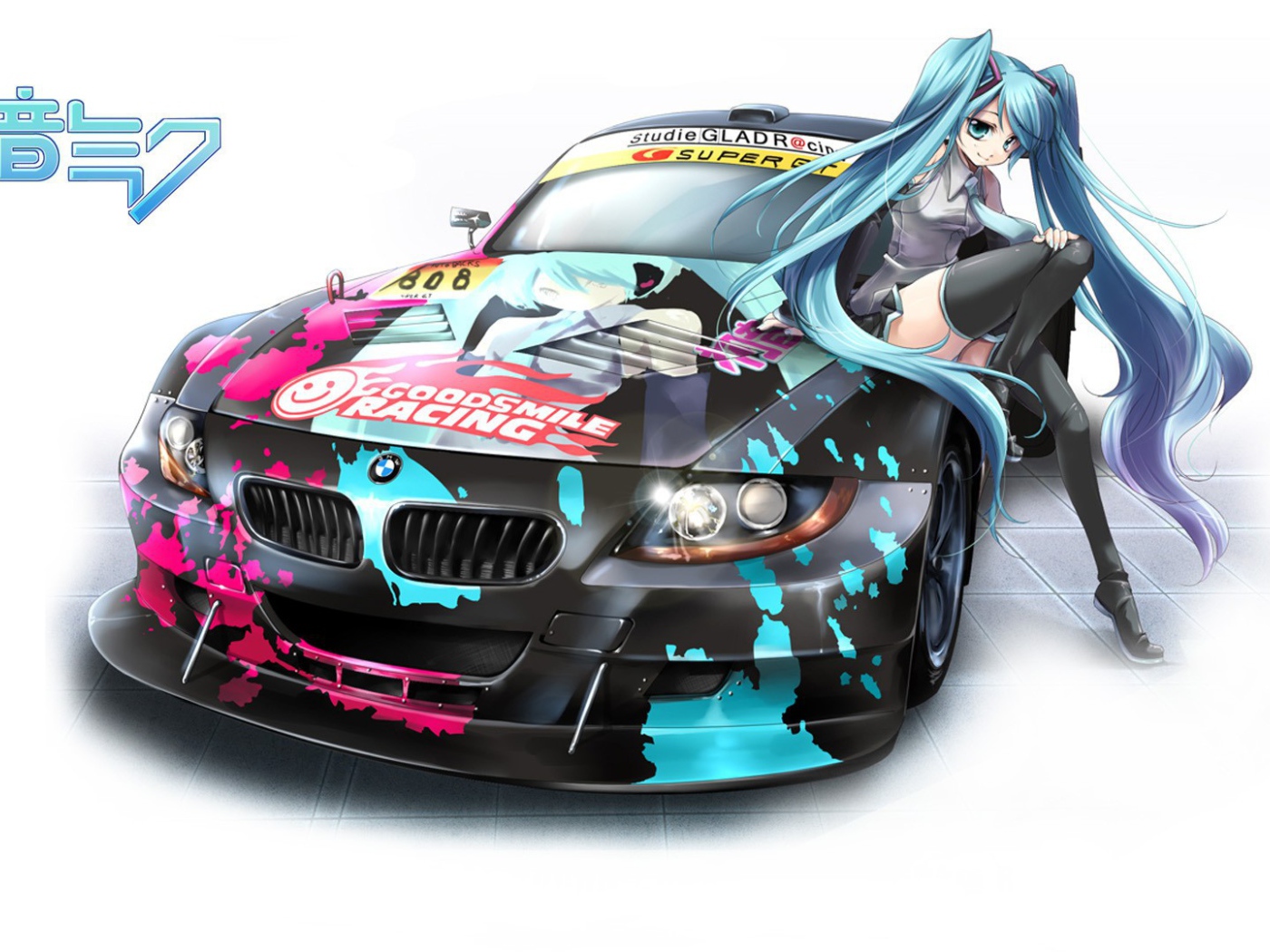 Девочка на автомобиле