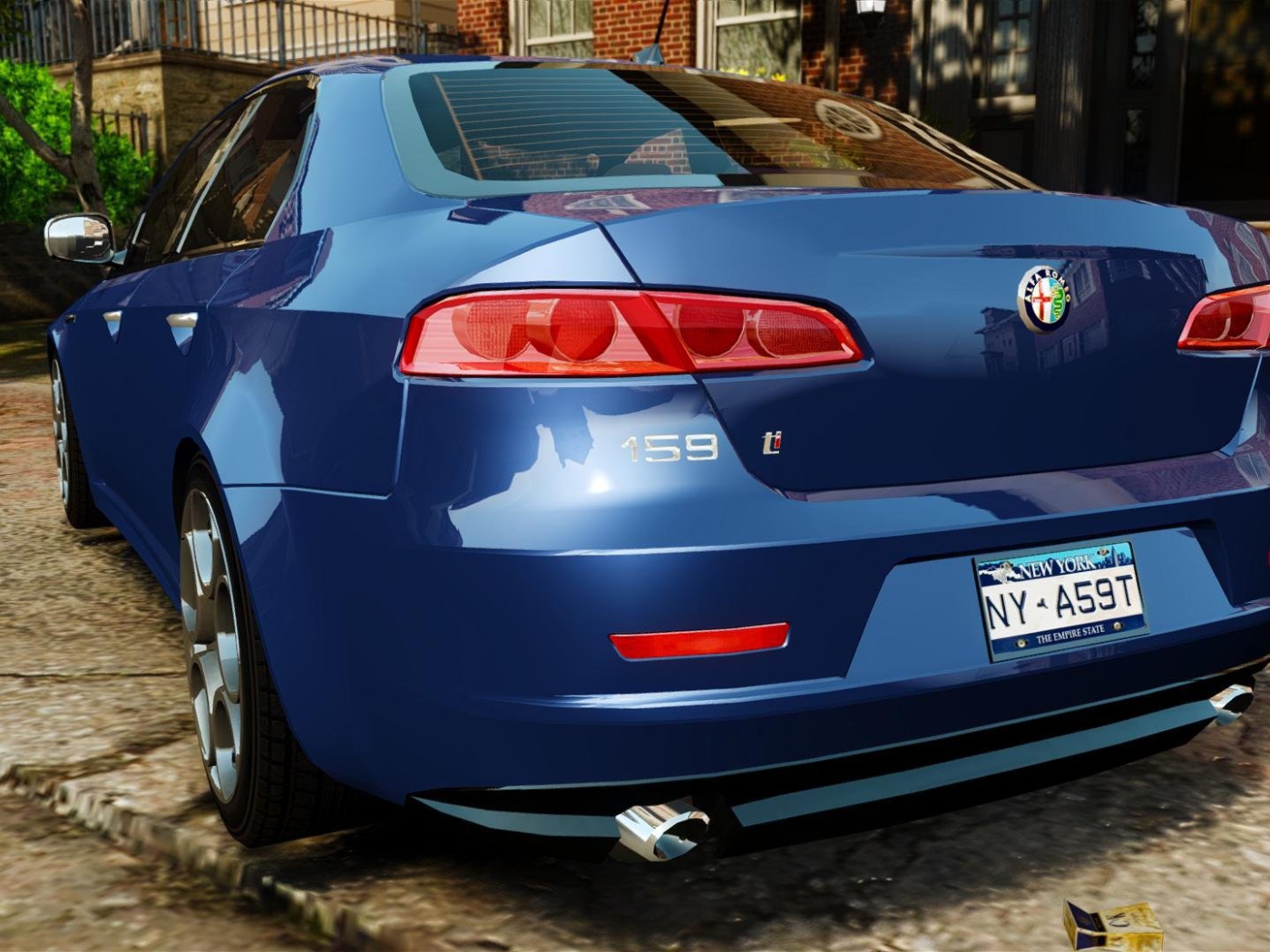 Автомобиль Alfa Romeo 169 на дороге