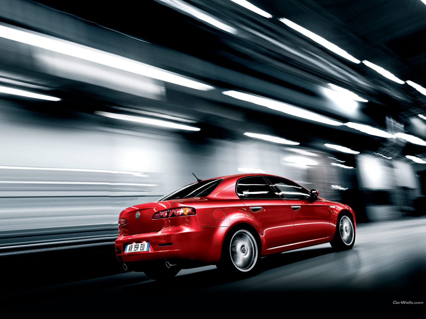 Автомобиль марки Alfa Romeo модели 159