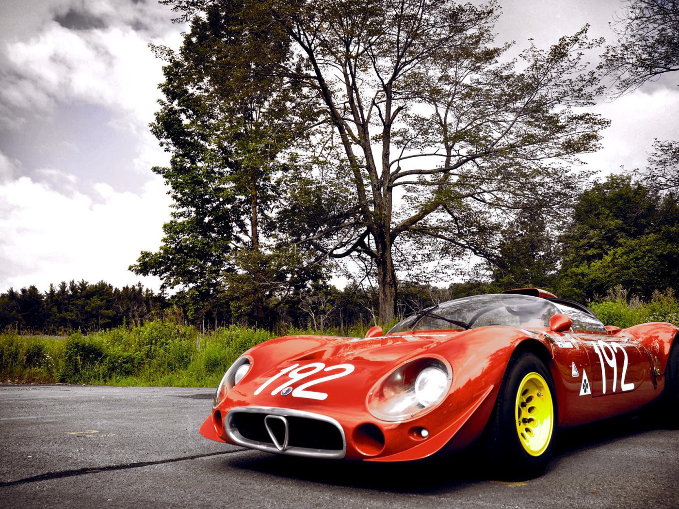 Автомобиль марки Alfa Romeo модели 33