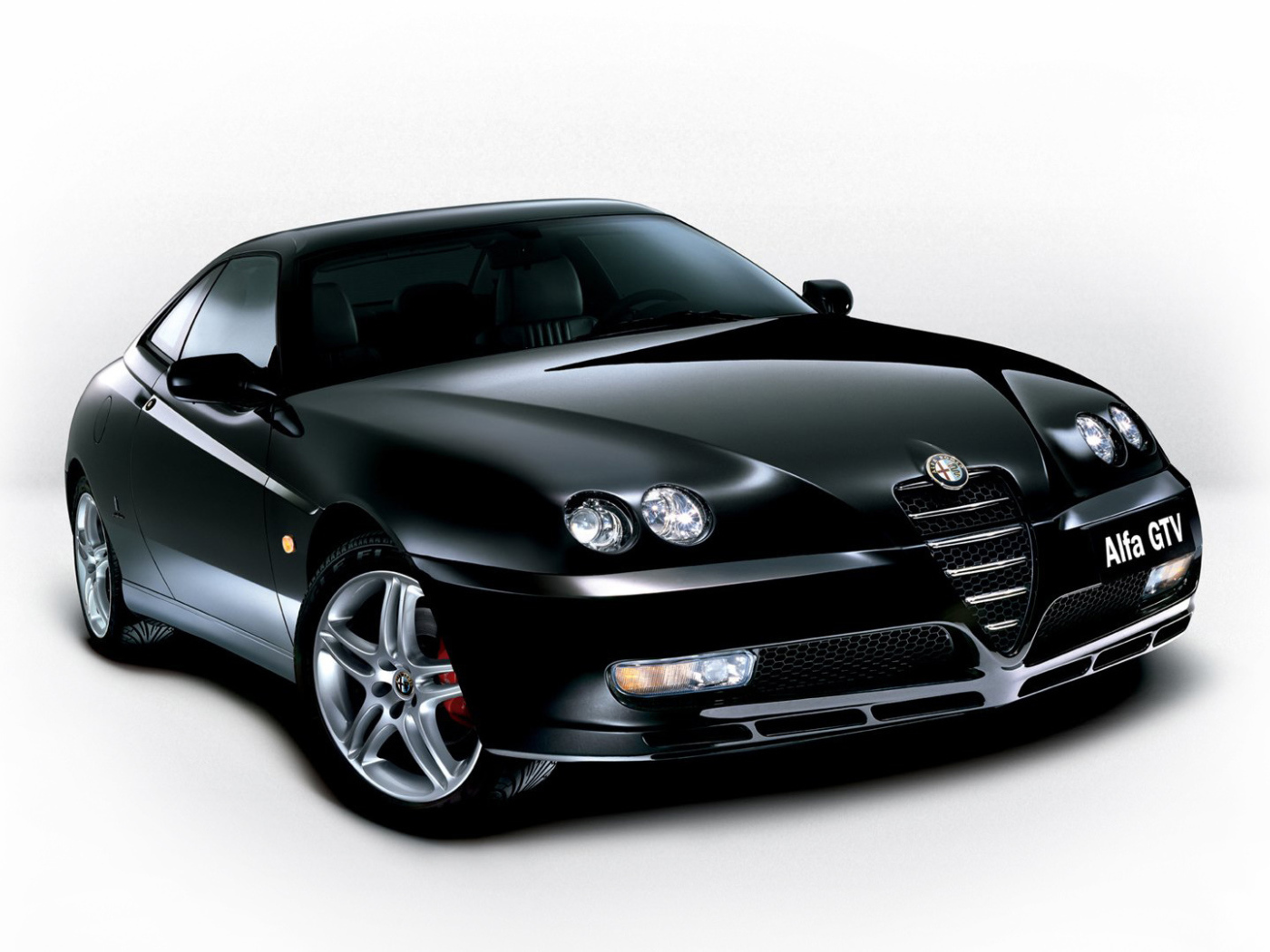 Тест драйв автомобиля Alfa Romeo gtv