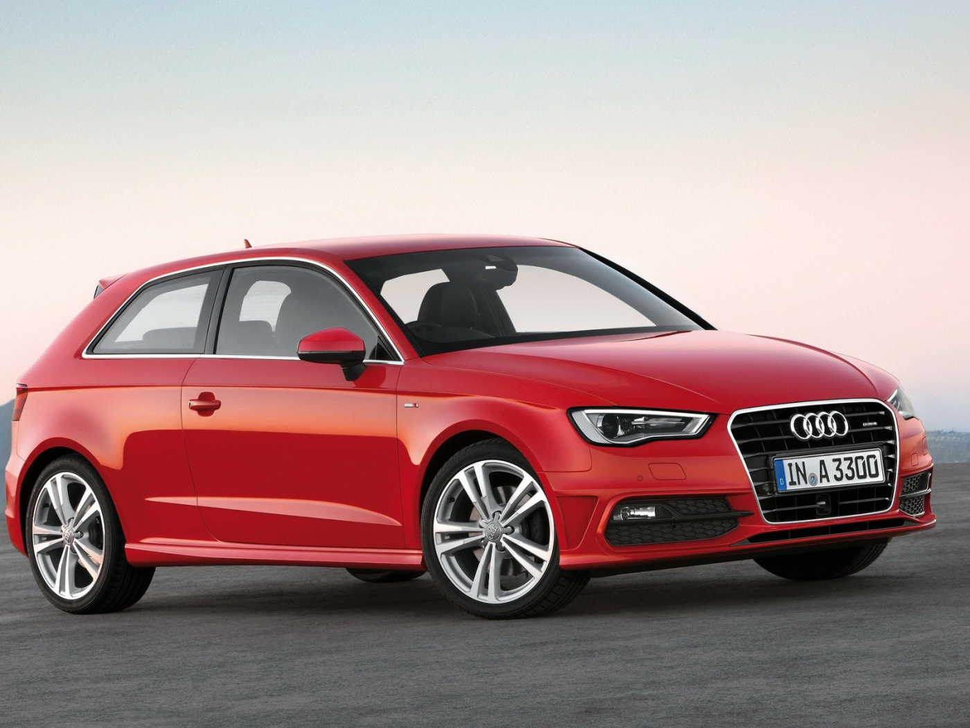 Красивый автомобиль Audi a3 в Москве