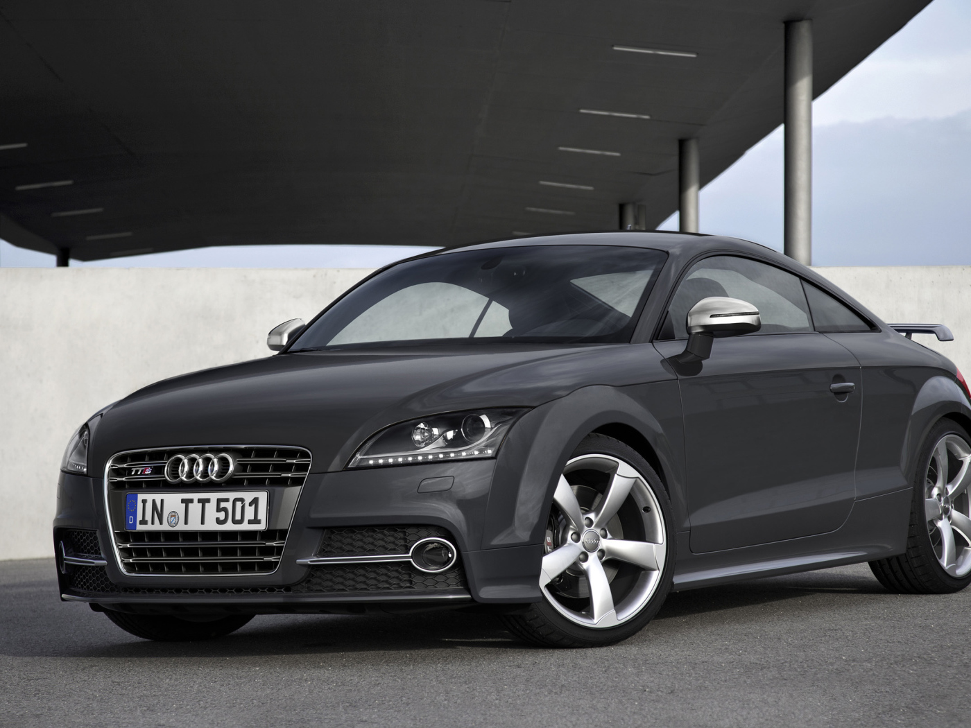 Новый автомобиль Audi TT 2014