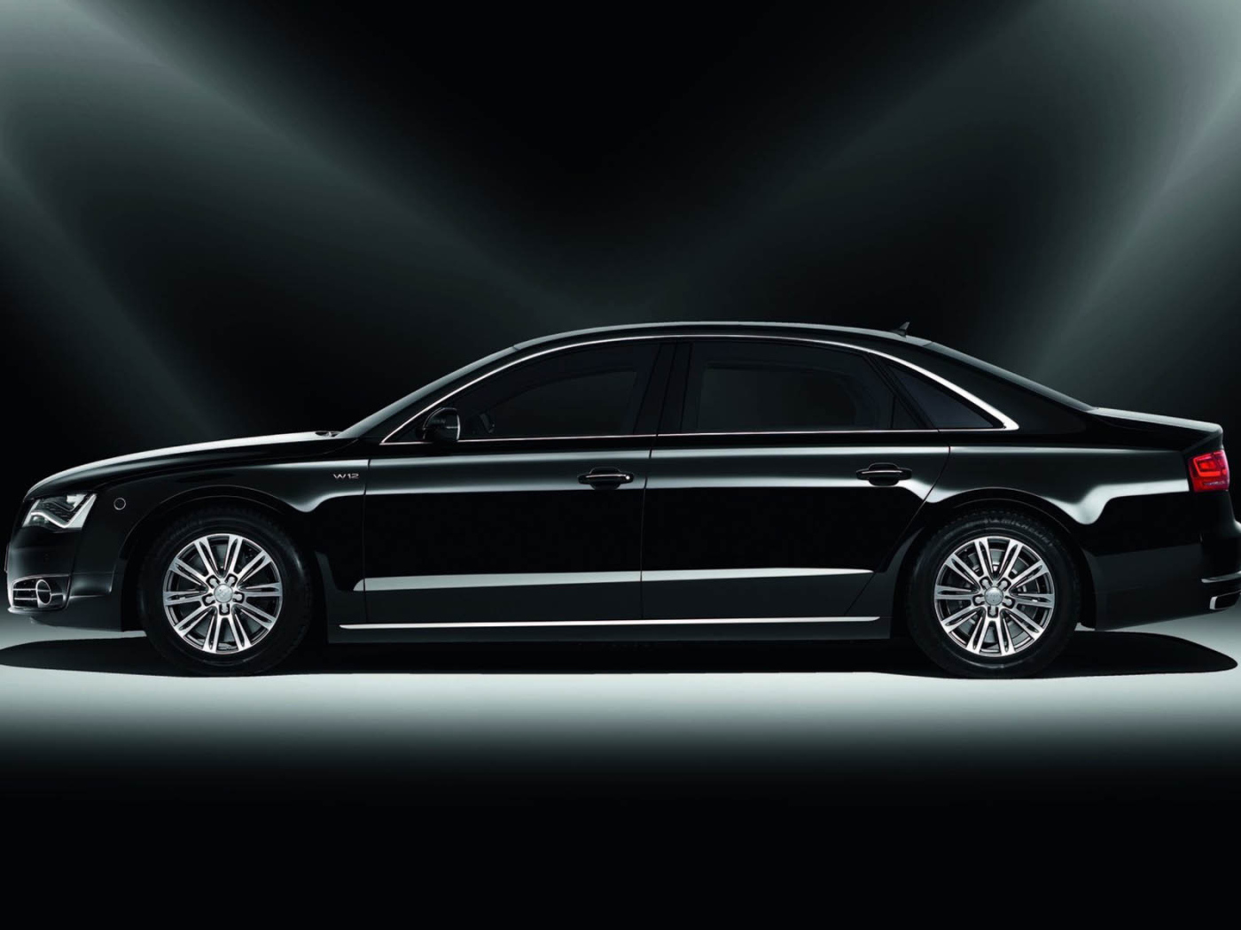Надежная машина Audi a8