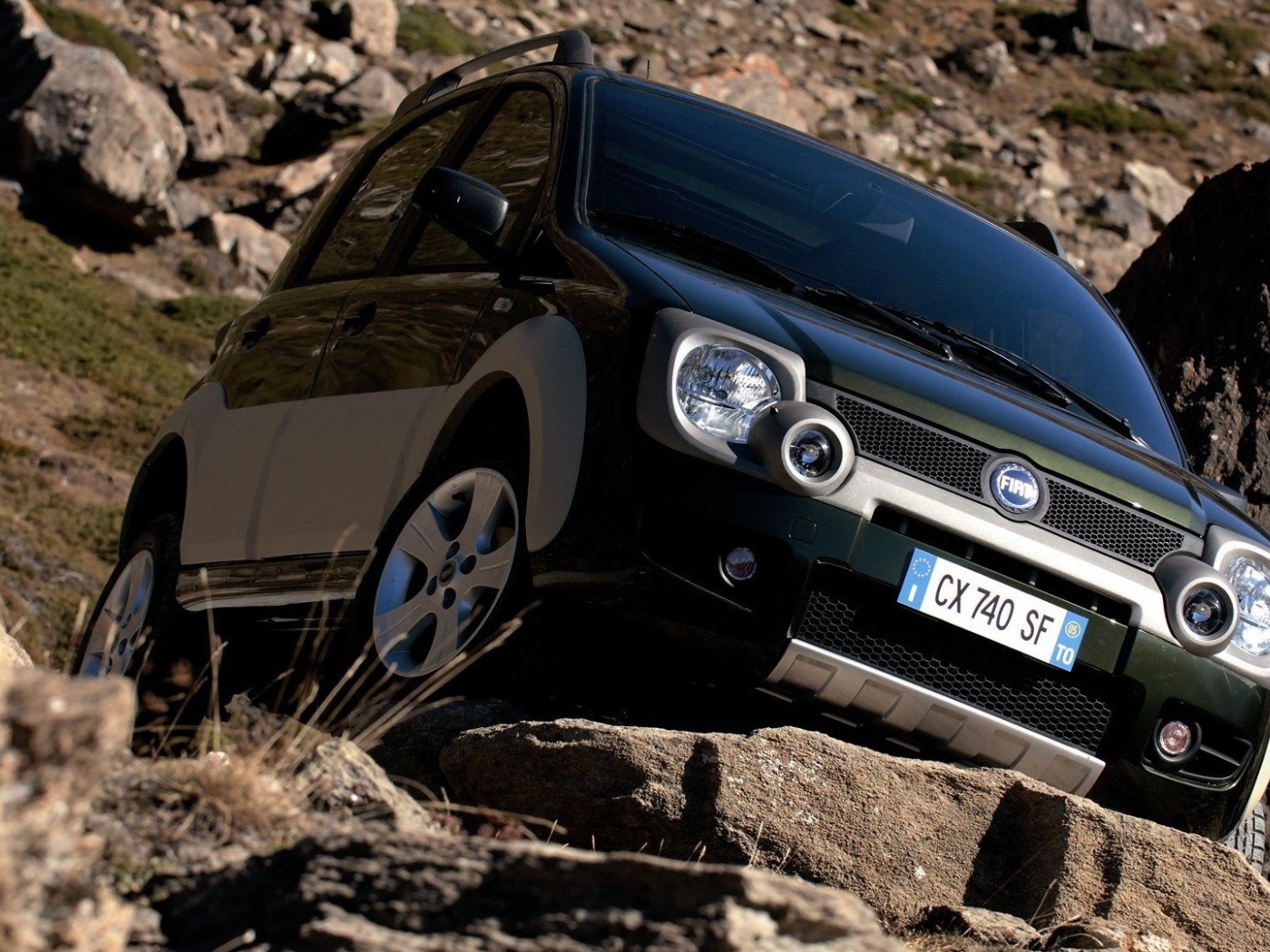 Красивый автомобиль Fiat Panda