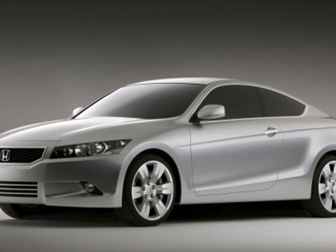 Новая машина Honda Accord 2013