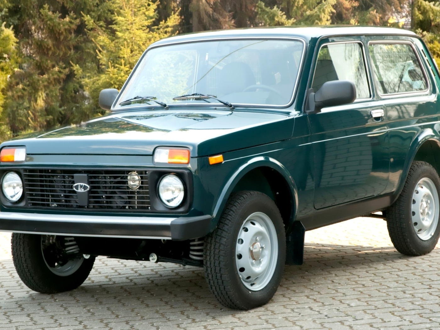 Российский автомобиль Нива