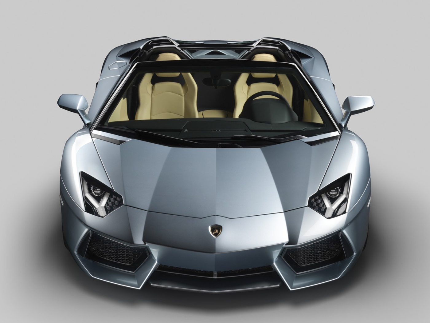 Автомобиль марки Lamborghini модели Avendator 2014