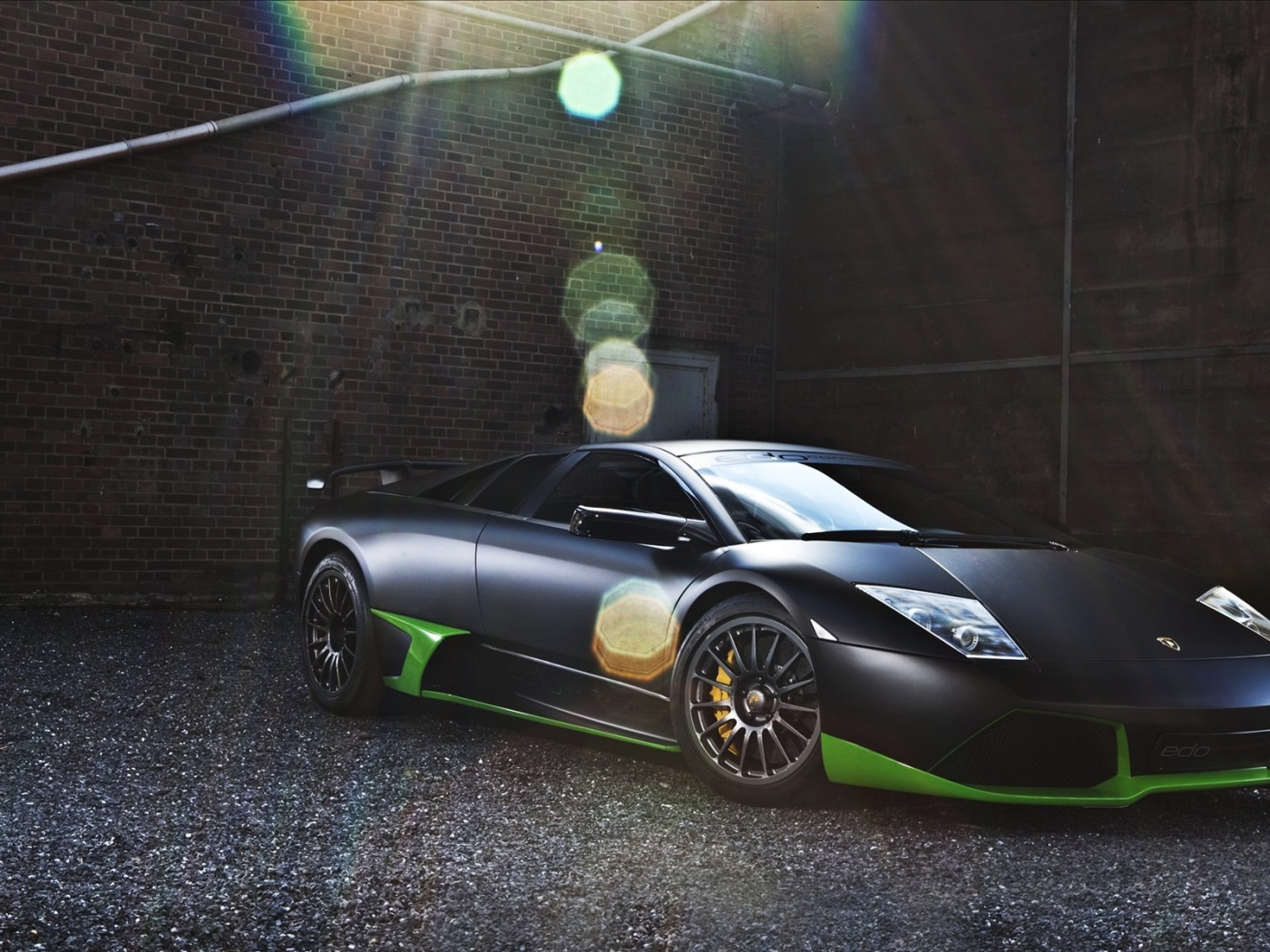 Машина Lamborghini lp750