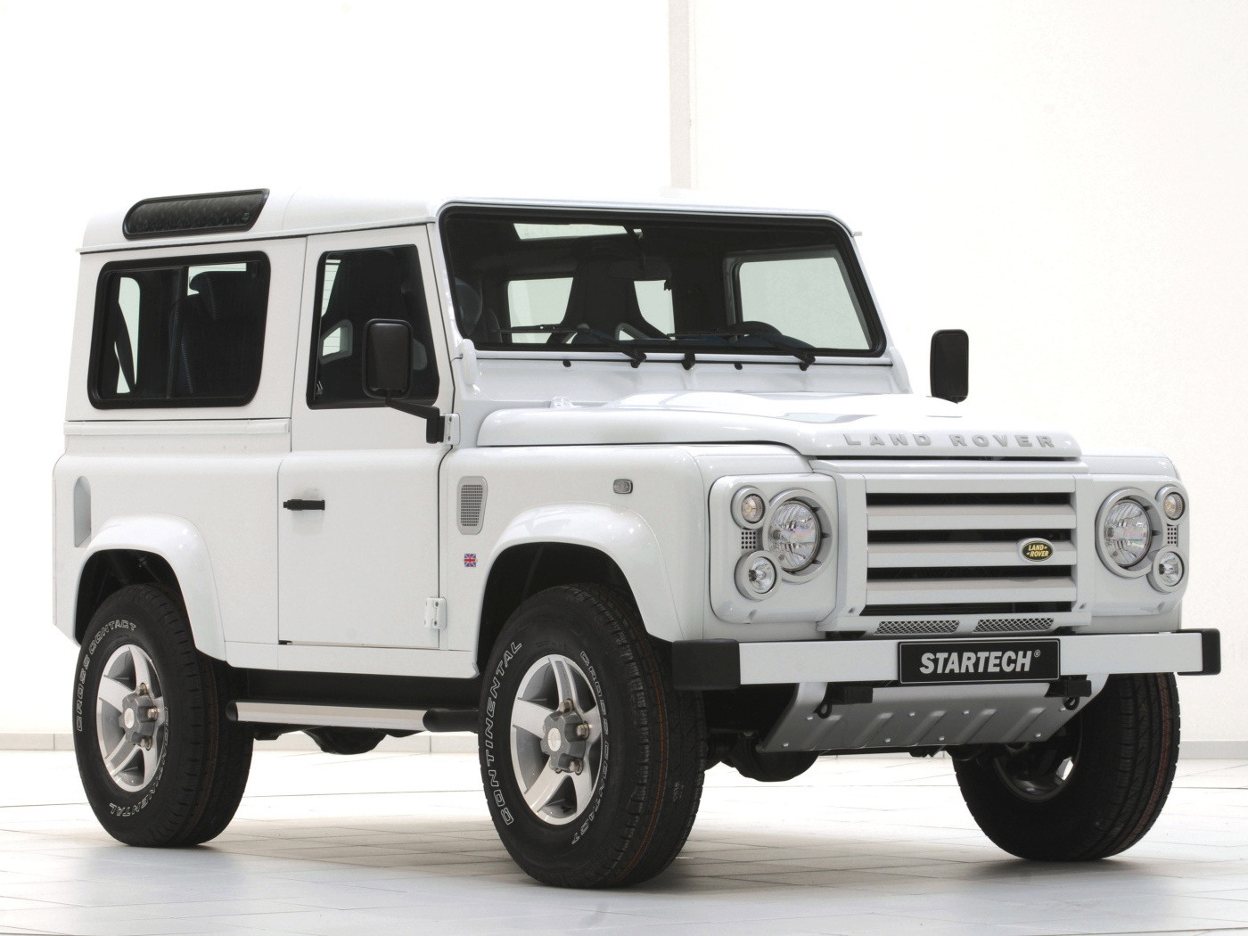 Фото автомобиля Land Rover Defender