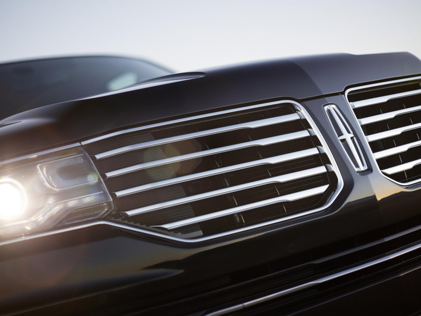 Новый автомобиль Lincoln Navigator 2015