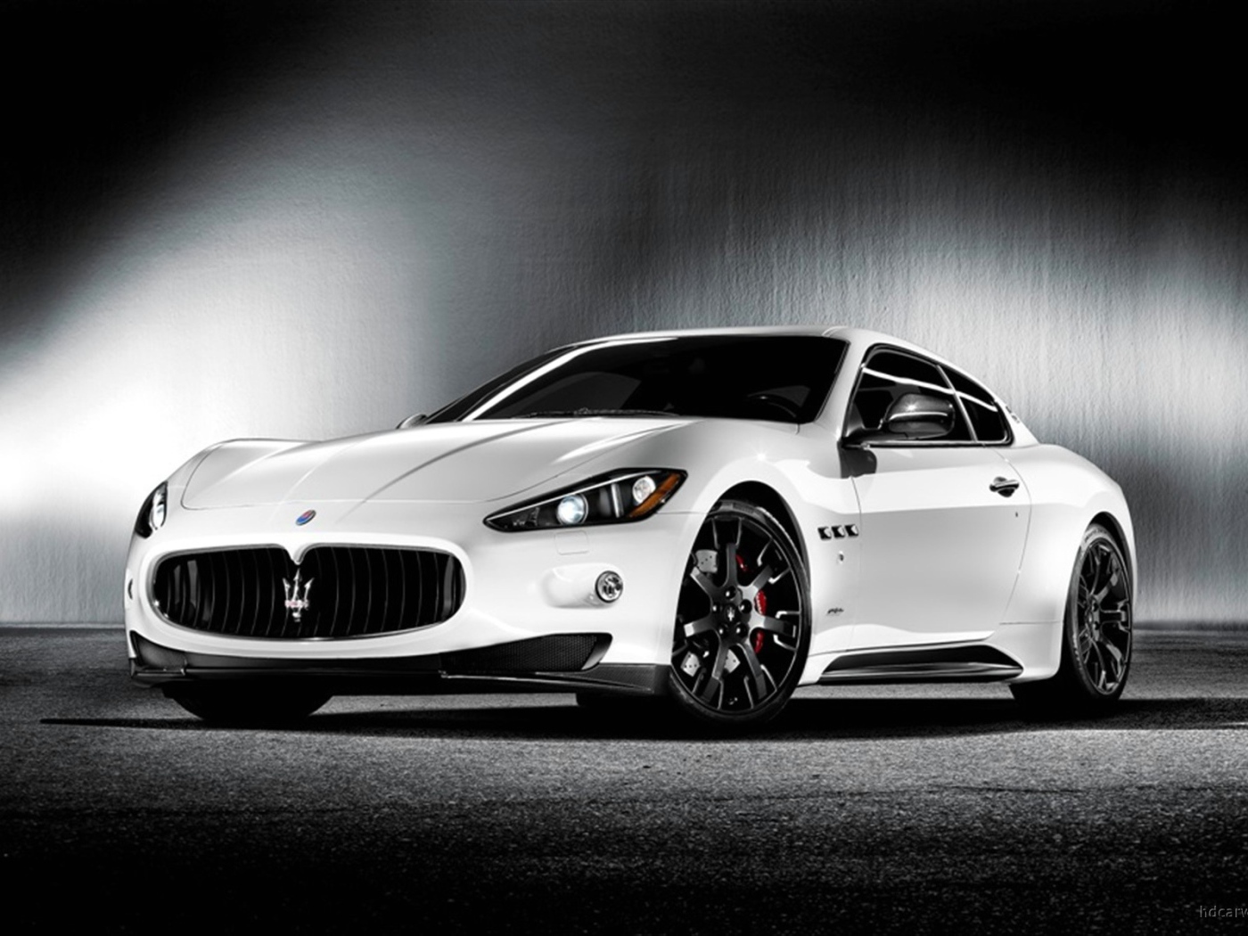 Дизайн автомобиля Maserati Granturismo