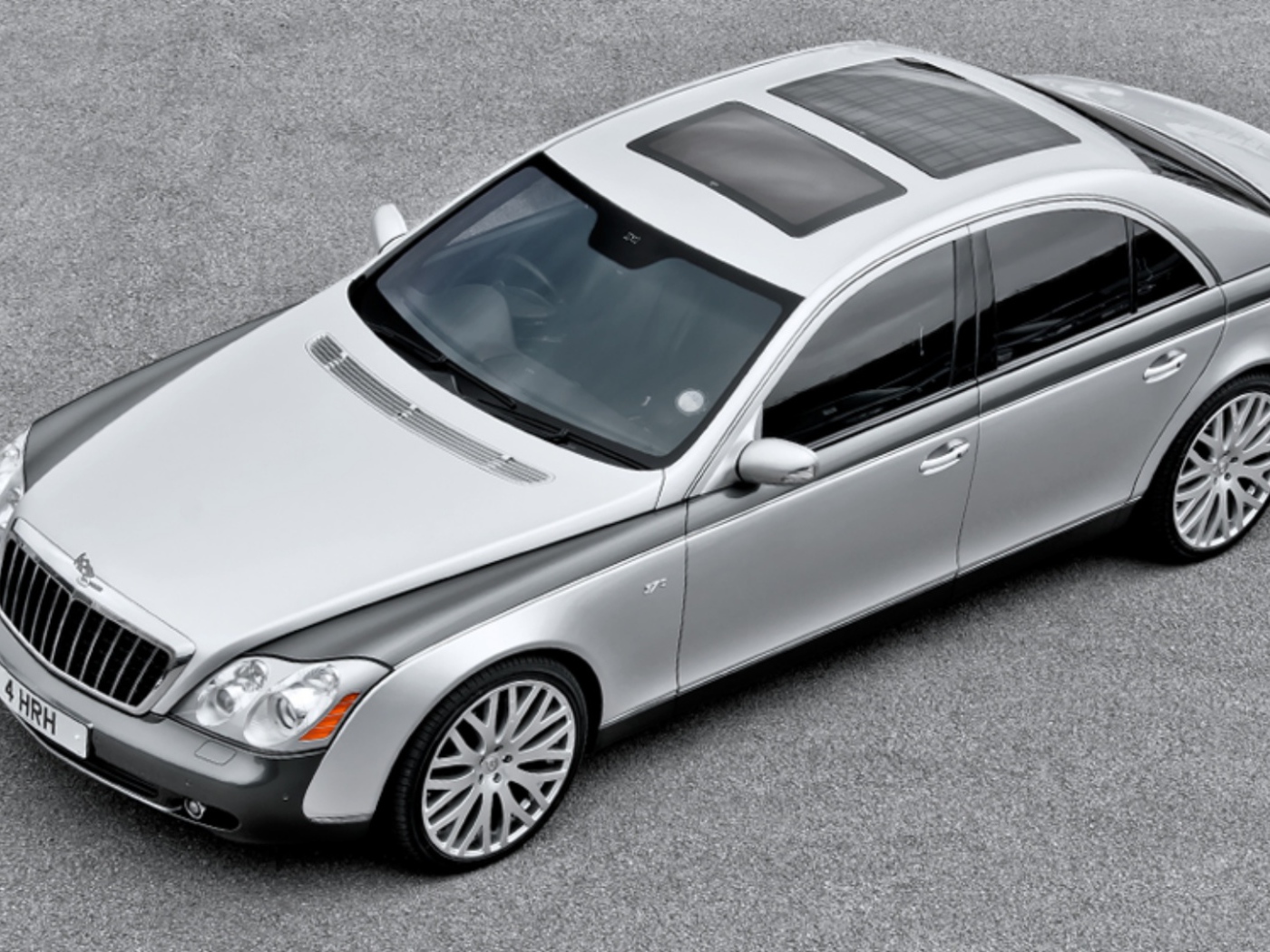 Надежная машина Maybach  2014