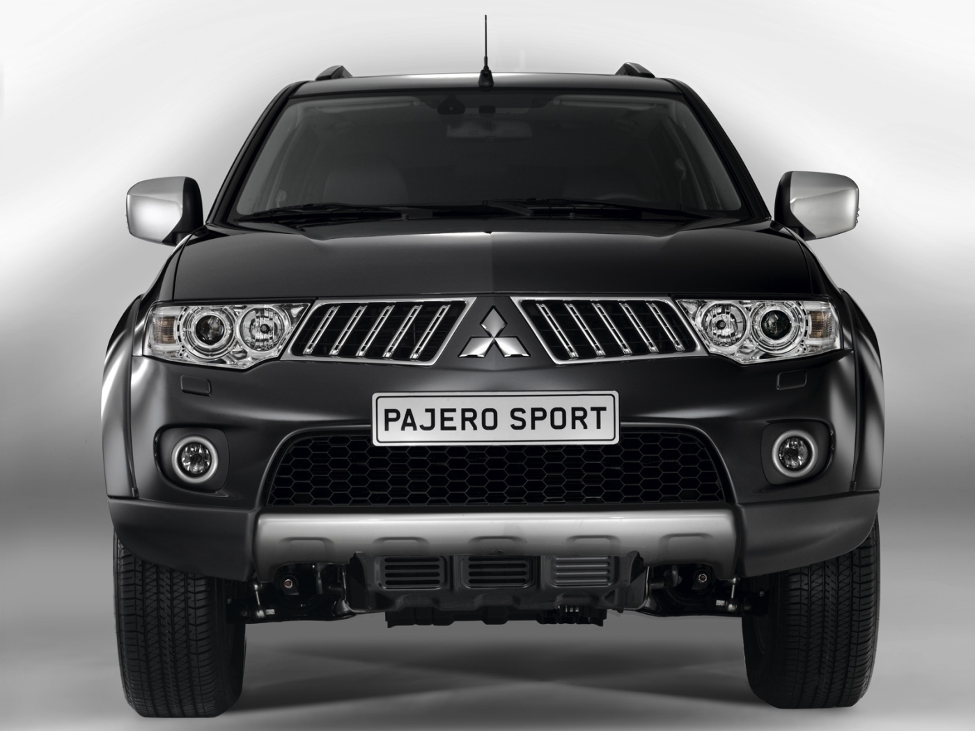 Фото автомобиля Mitsubishi Pajero Sport