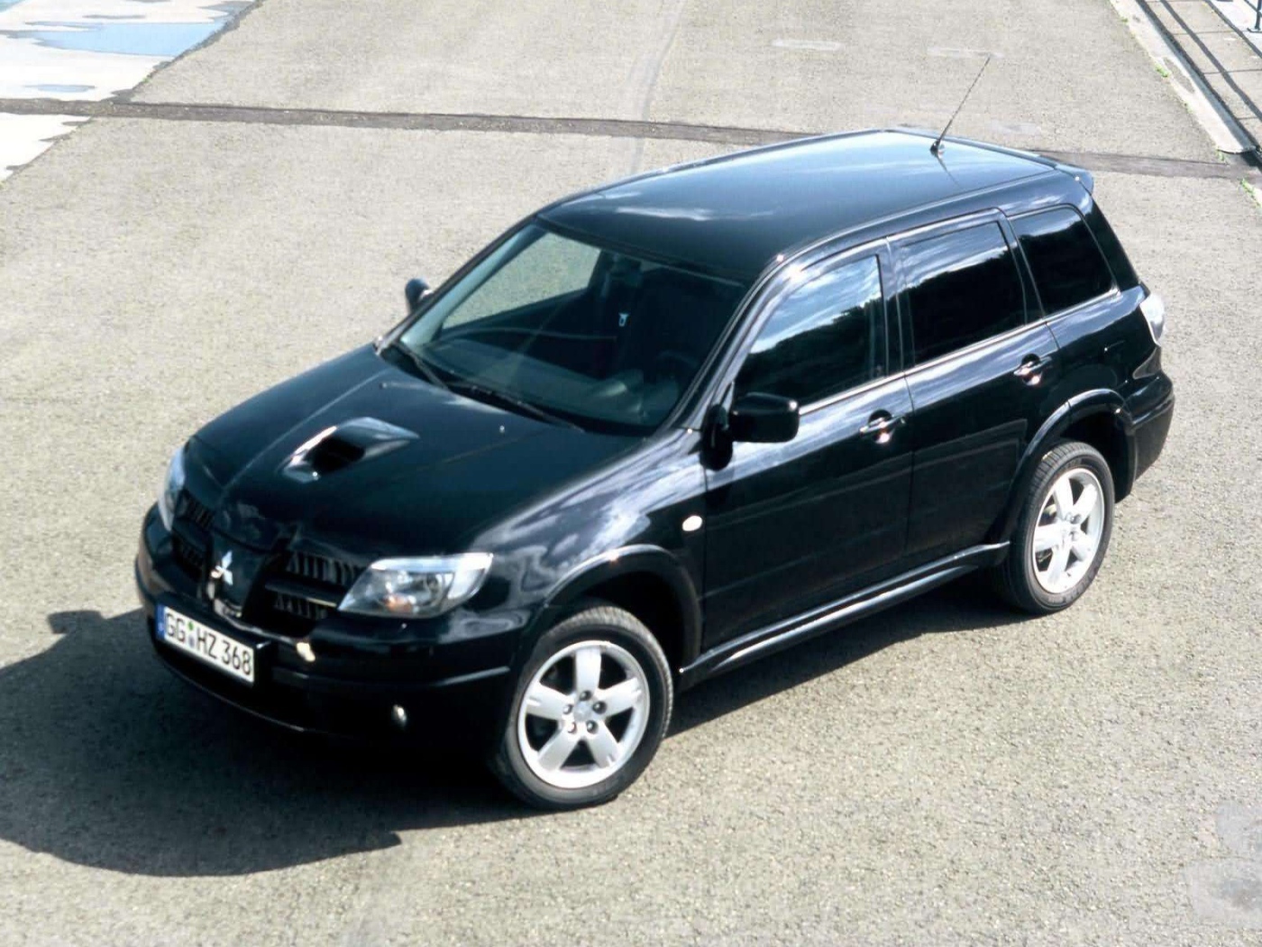 Тест драйв автомобиля Mitsubishi Outlander